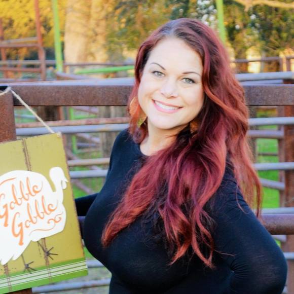 Meet your Posher, Heather - Picture 1 of 1